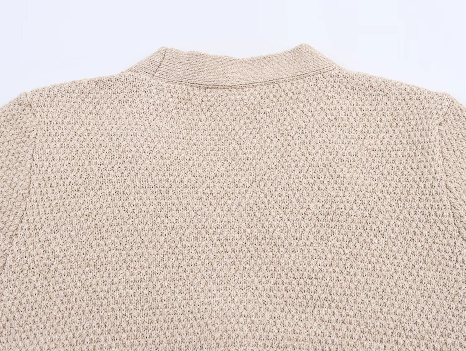 Veste tricotée avec décoration de boutons en forme d'étoile, vêtements pour femmes, style européen et américain, nouvelle collection été 2025