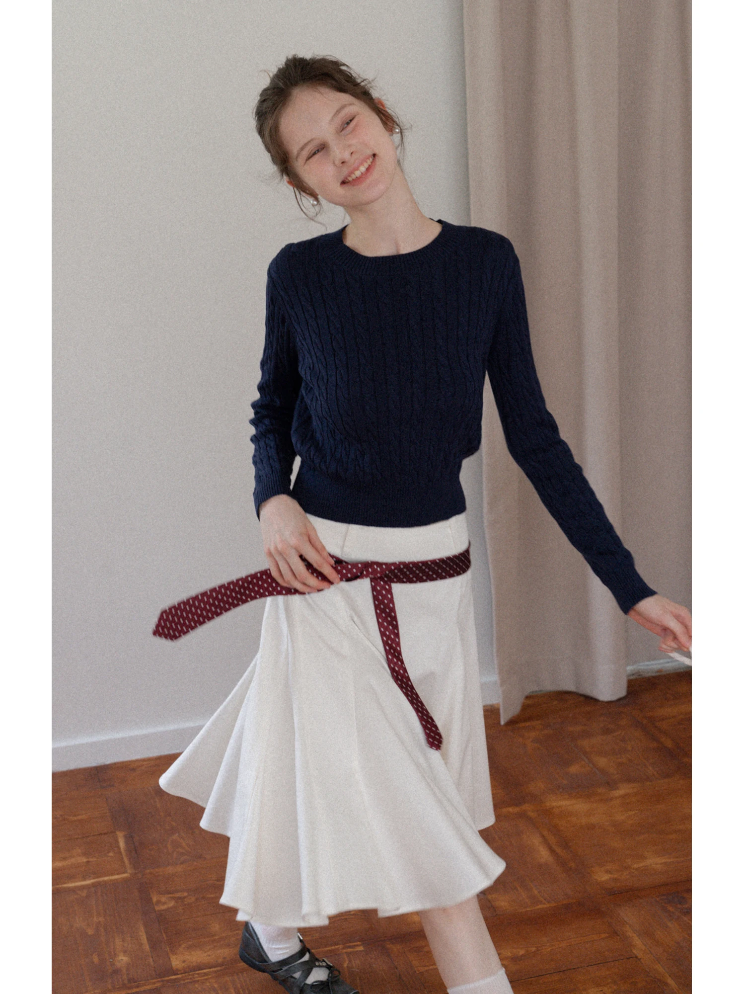 

Облегающий вязаный свитер с длинными рукавами и круглым вырезом, повседневный топ с узором «косичка», удобный, дышащий, универсальный для поездок на работу и на каждый день