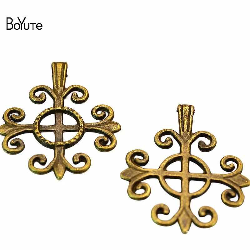 BoYuTe (50 Pieces/Lot) 28*34MM Retro Cross Pendant Alloy Jewelry Accessories Diy Handmade Materials