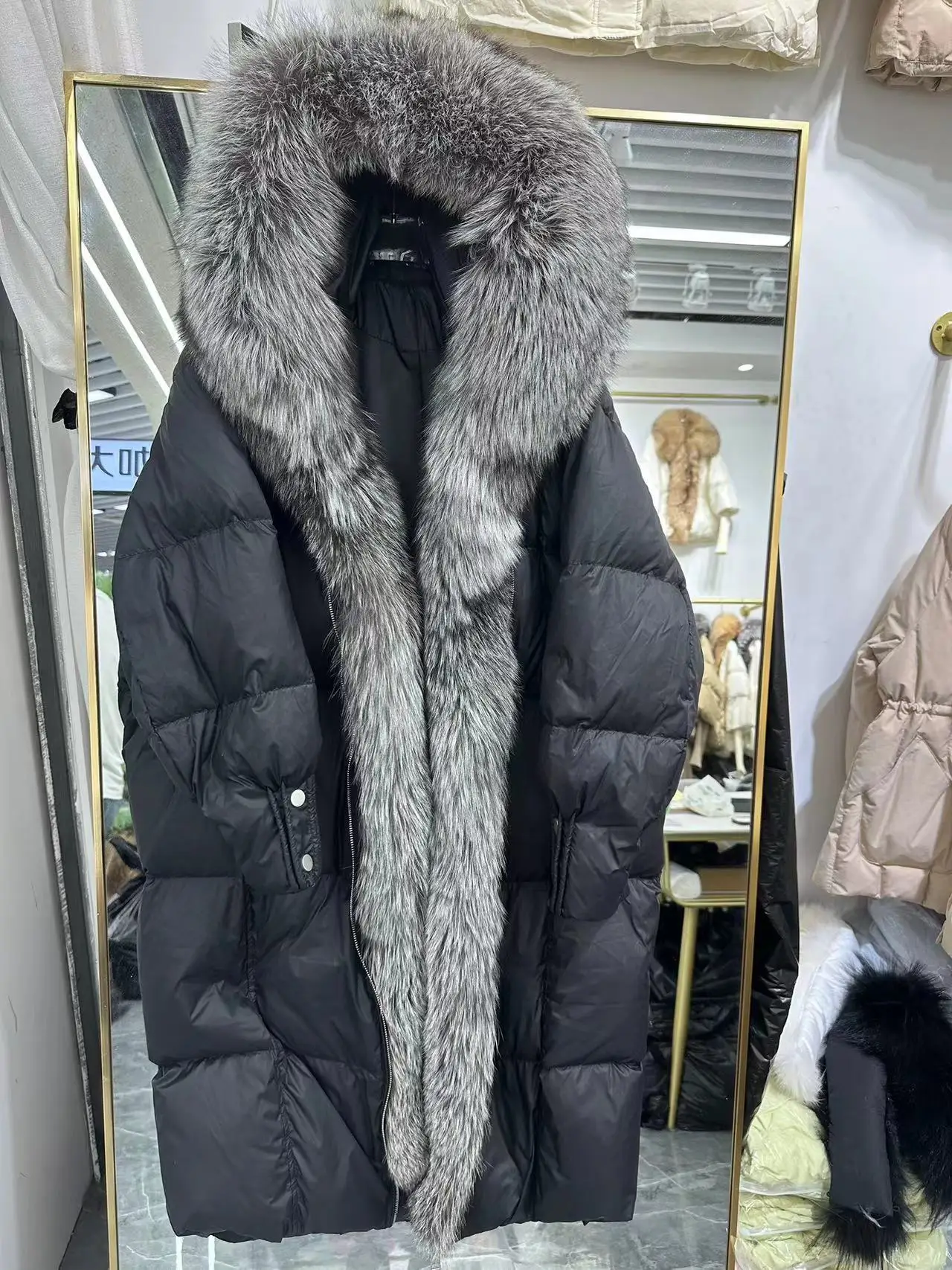 

2024 New Winter Jacket Women's Thickened Warm Oversized Goose Down Jacket Long Real Fox Fur Collar Jacket Street Luxury Fashion