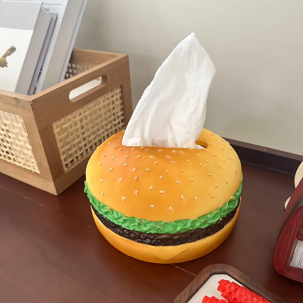 

Creative Burger Shape Tissue Holder - Round Plastic Novelty Hamburger Tissue Dispenser, Ideal for Home