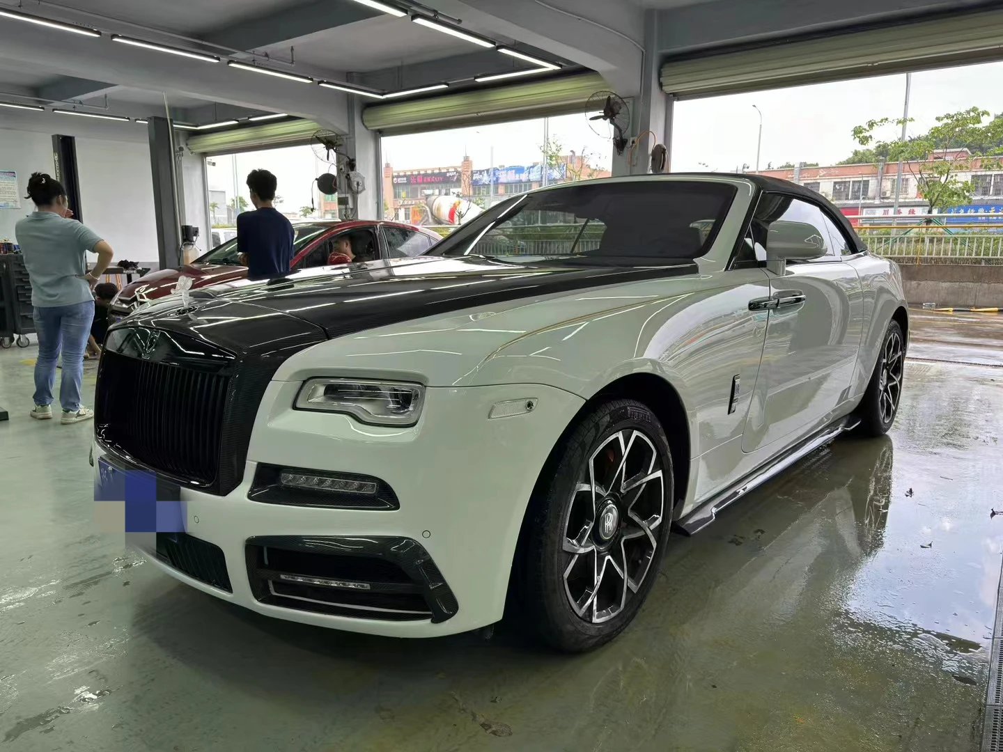 Factory Hot Selling Rolls-Royce Wraith/Dawn 1 Generation Upgrade 2 Generation MSY Carbon Fiber Body Kit Side Skirts Stainless St