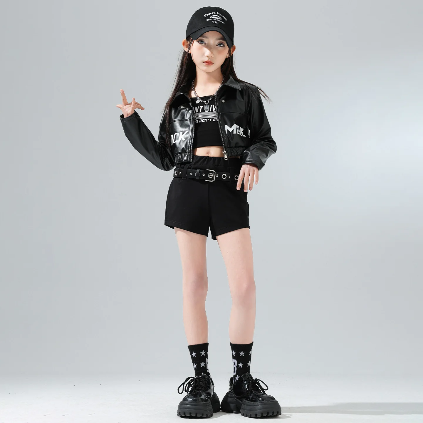 

Kid Kpop Hip Hop Clothing Black Metalic Faux Leather Crop Jacket Top Street Slim Fit Shorts for Girls Jazz Dance Costume Clothes