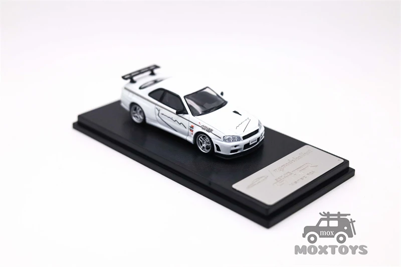 Model Collect MC 1:64 SKYLINE R34 V-SPEC White Mines Diecast Model Car