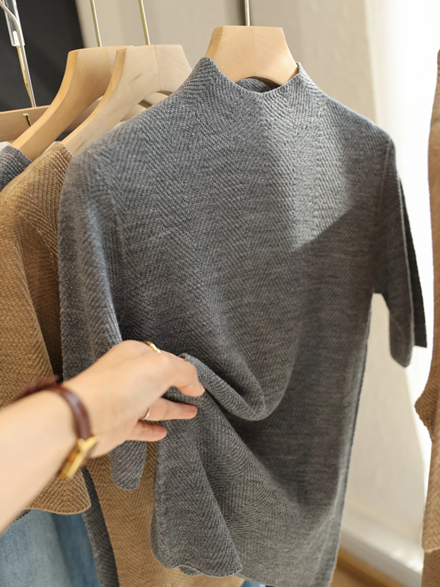 

Цветной вязаный топ для похудения в стиле ретро, модный повседневный ort Sve, женский летний новый удобный корейский вариант, Kn...