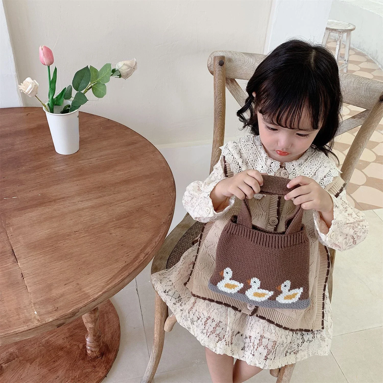 Autumn New Children's Bags Hand-knitted Fashion Hand-held Small Cloth Bag Girls White Goose Messenger Bag Coin Pouch