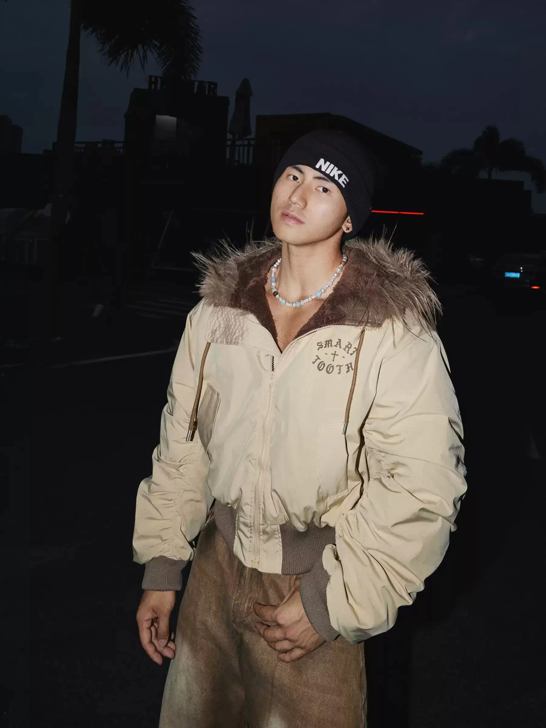 

American Retro Street Style Fur Collar Hooded Thicken Keep Warm Simple Solid Color Long Sleeve Loose Short Padded Coat For Man