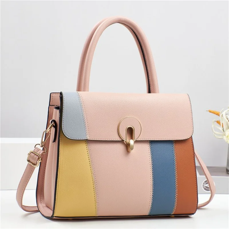 

Fashionable Leather Women's Messenger Bag Luxury Brand Classic Elegant Chic Hardware Trendy Commuter Daily Vintage Bag​