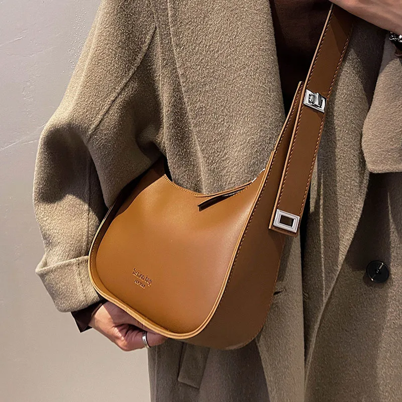 حقيبة كتف عادية للنساء بولي Leather الجلود نصف القمر حقيبة كروسبودي الفاخرة رسول حقيبة يد ومحفظة التسوق الهاتف محفظة بول