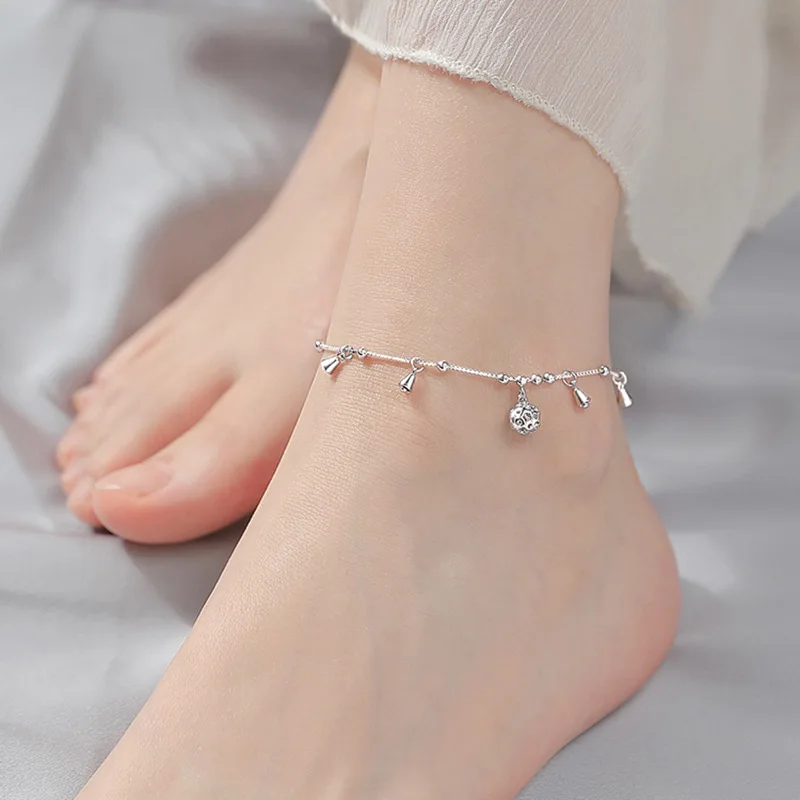 

Luxury Palace Bell Anklets for Women Vintage High Grade Ankle Bracelets Ins Niche Design Sweethearts Gifts