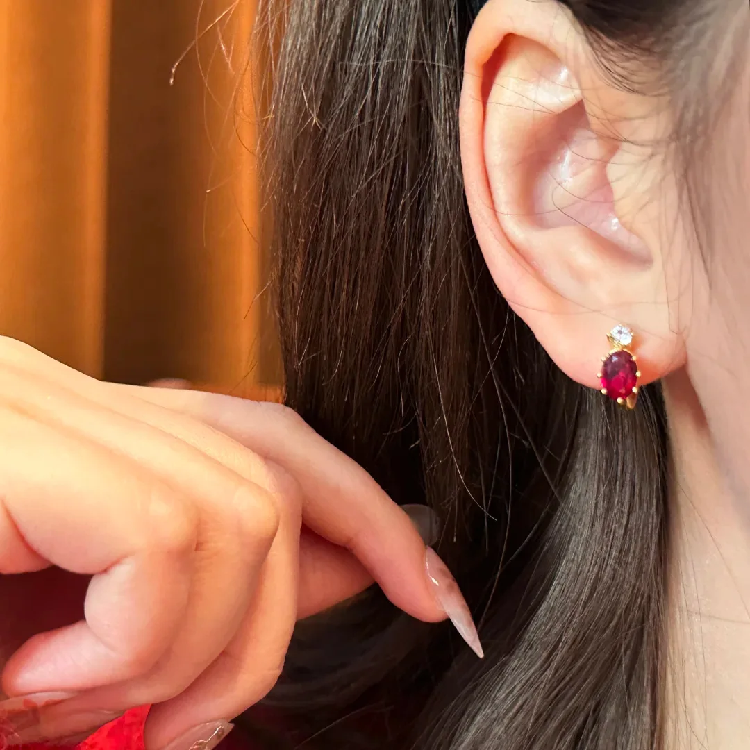 S925 Sterling Silver Stud Earrings Realistic Ruby Pigeon Egg Ear Buckle Fashion Jewelry