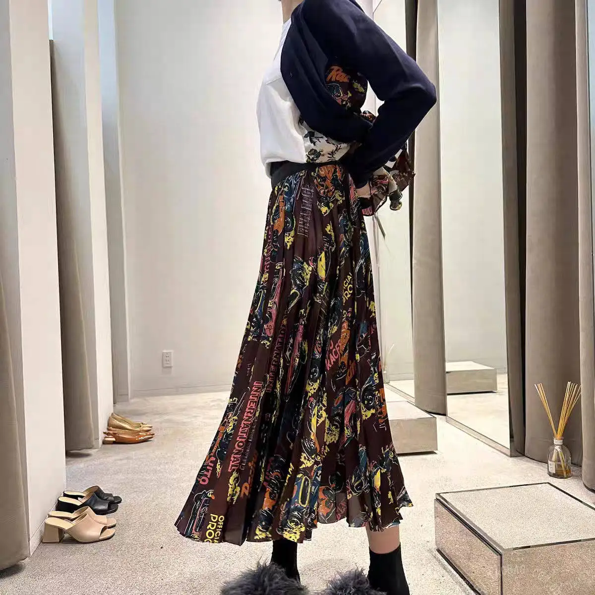 Sacao 25 graffiti print skirt high waist and thin pleated skirt medium and long skirt