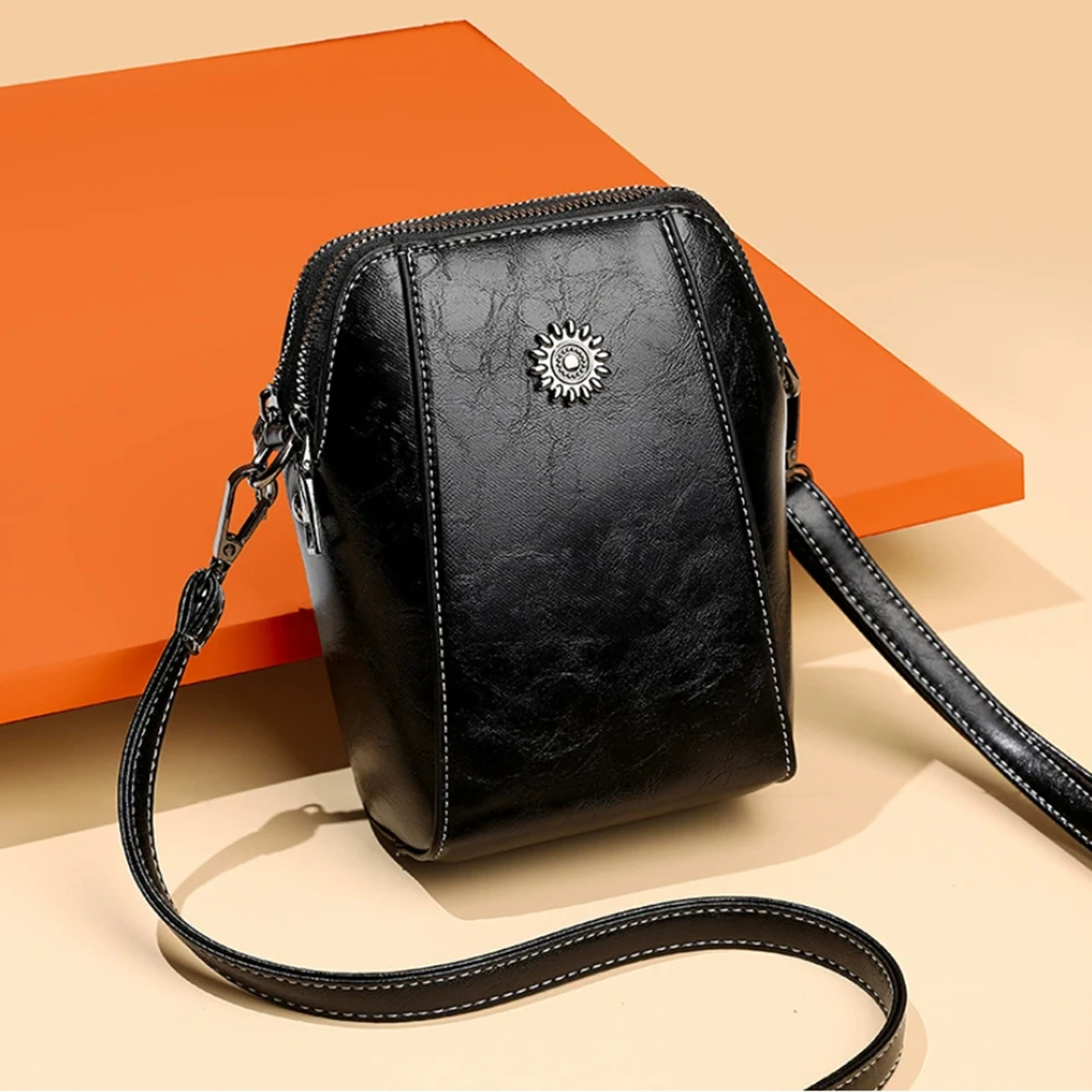Modische Damen-Umhängetasche aus weichem Leder, trendige vertikale Crossbody-Tasche, tragbare Handytasche – Detail 2