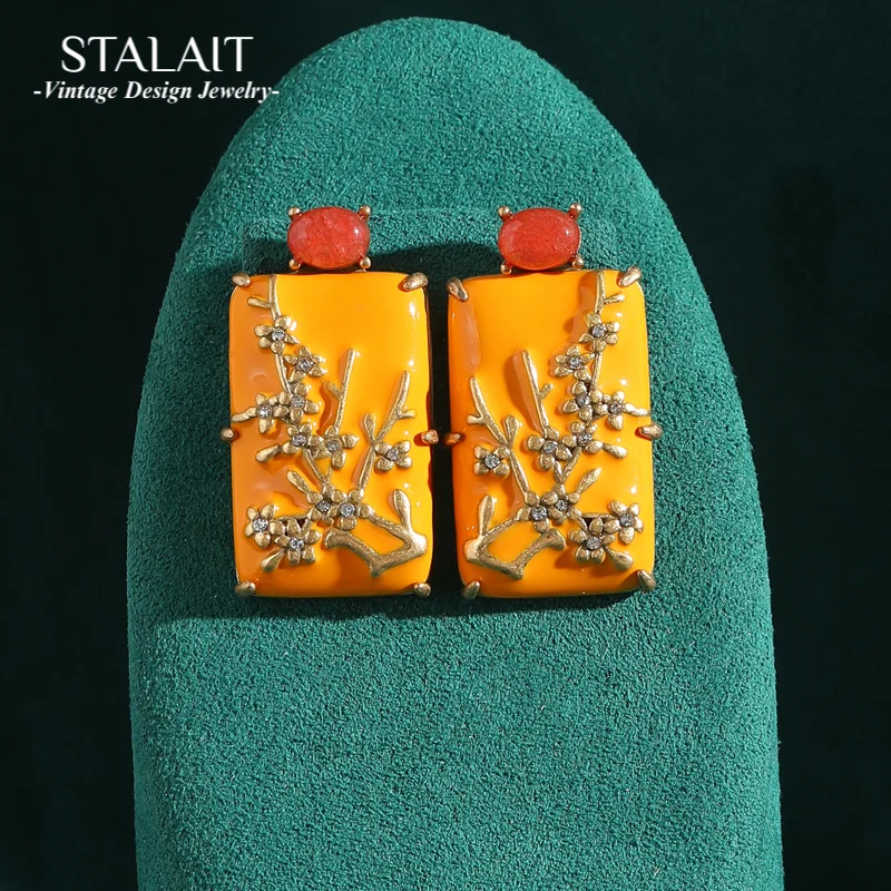 

Luxury Vintage Yellow Flower Earring Drop Square Stone Beeswax Gold Color Plum Blossom Antique Jewelry for Women Wedding New