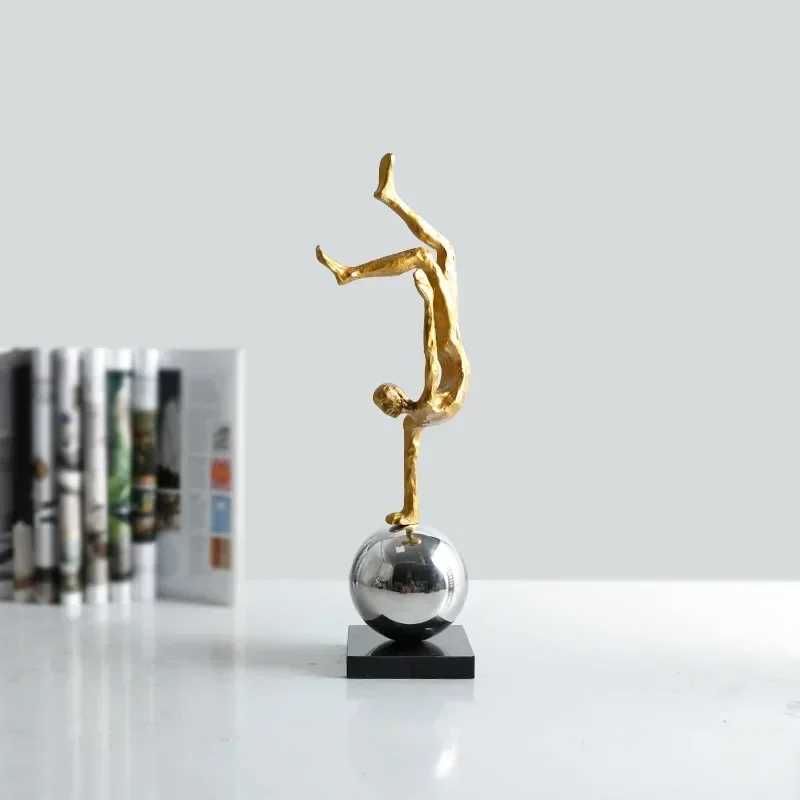Golden Sports Inverted Figure Sculpture Modern Entrance Living Room Bedroom Desktop Dining Table Home Crafts Ornament Decoration
