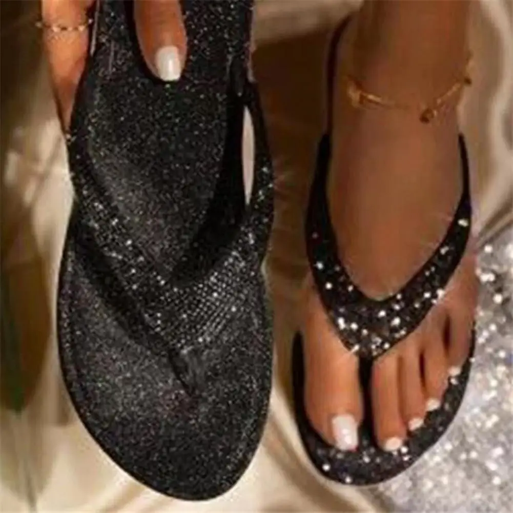 1 Pair Rhinestone Slippers Flat Heel Open Toe Non-slip Thong Design Rhinestone Summer Women Bling Flat Slippers Beach Supplies