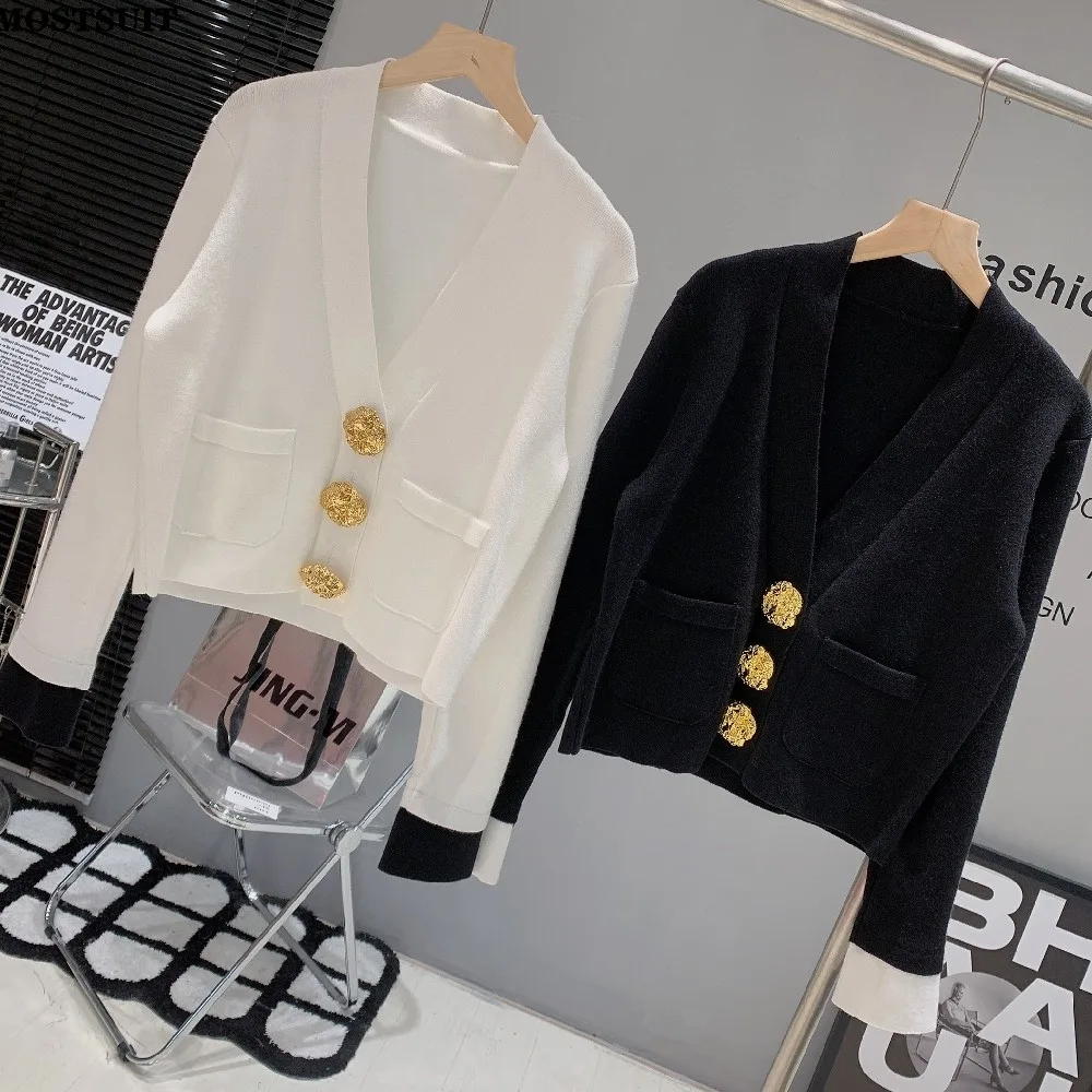 Stylish Elegant Knitted Sweater Women Gold Buttons Cardigan Tops Vintage Chic Fashion Contrast Color Long Sleeve Korean Jumpers