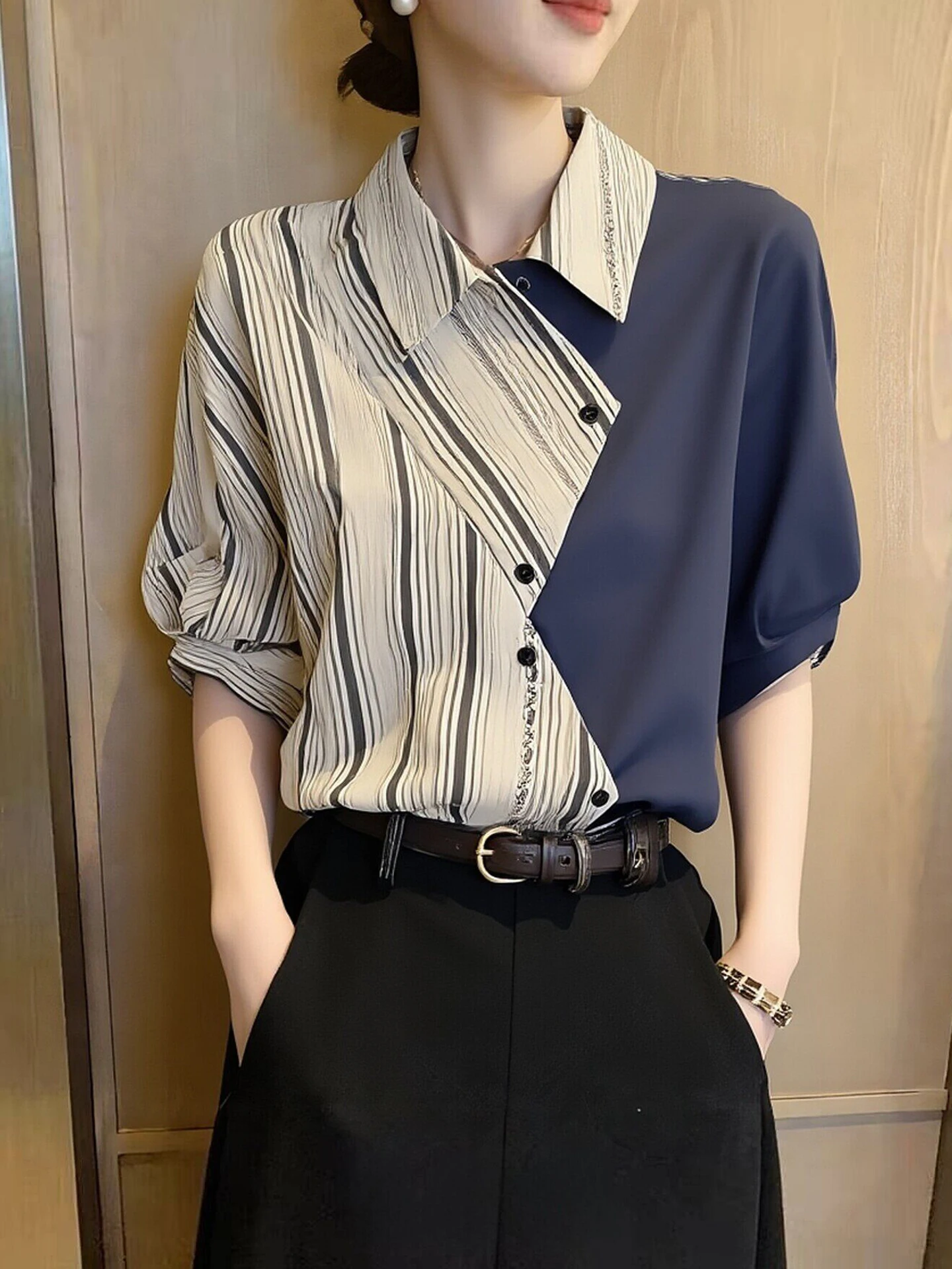 

Stylish Retro Neck Shirt Color Block Design Versatile Summer New Arrival Women's Fashionable Shirt Korean Style Commute ...