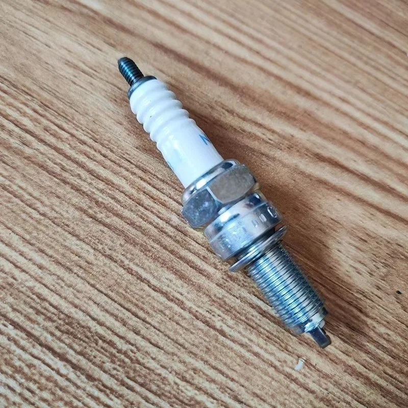 

For Qidian KD150-G1G2U1U2Z2GK Motorcycle Extended Spark Plug Nozzle