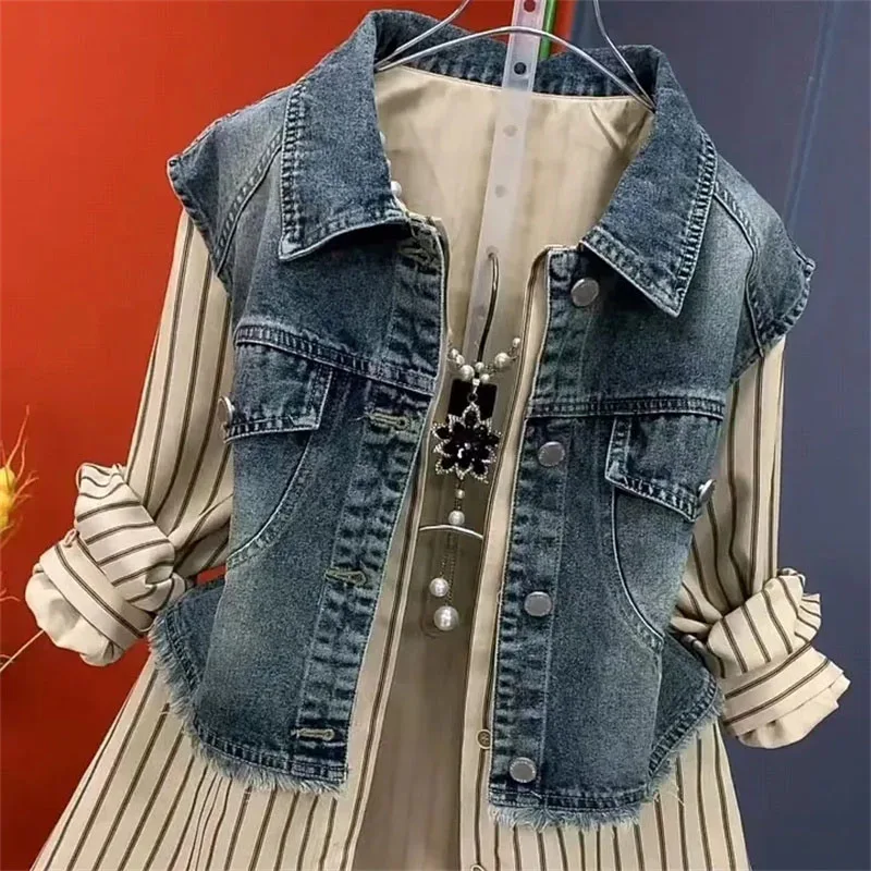 Nowa Damska Jeansowa Bluzka Wiosna Jesień Koreańska Łączona Imitacja Dwuczęściowa Koszula Kowbojska Damska Codzienna Koszulka w Paski Damska Wiatrówka