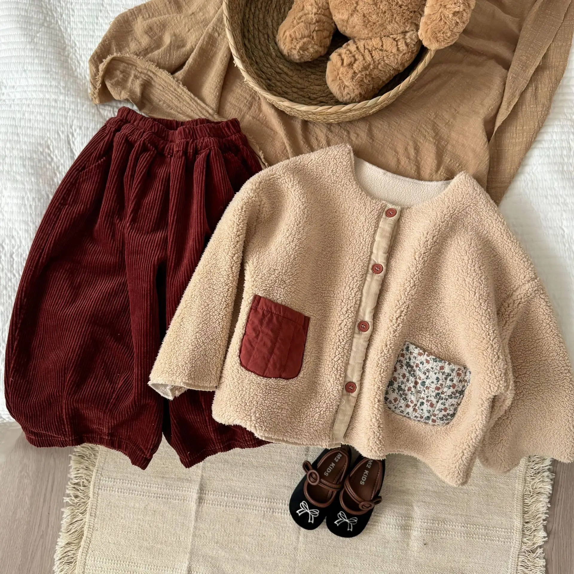 Girls Suit 2024 Autumn New Childrens Wear Korean Style Baby Girl Lamb Fluffy Coat Corduvet Pants Two-piece Set Casual Simple