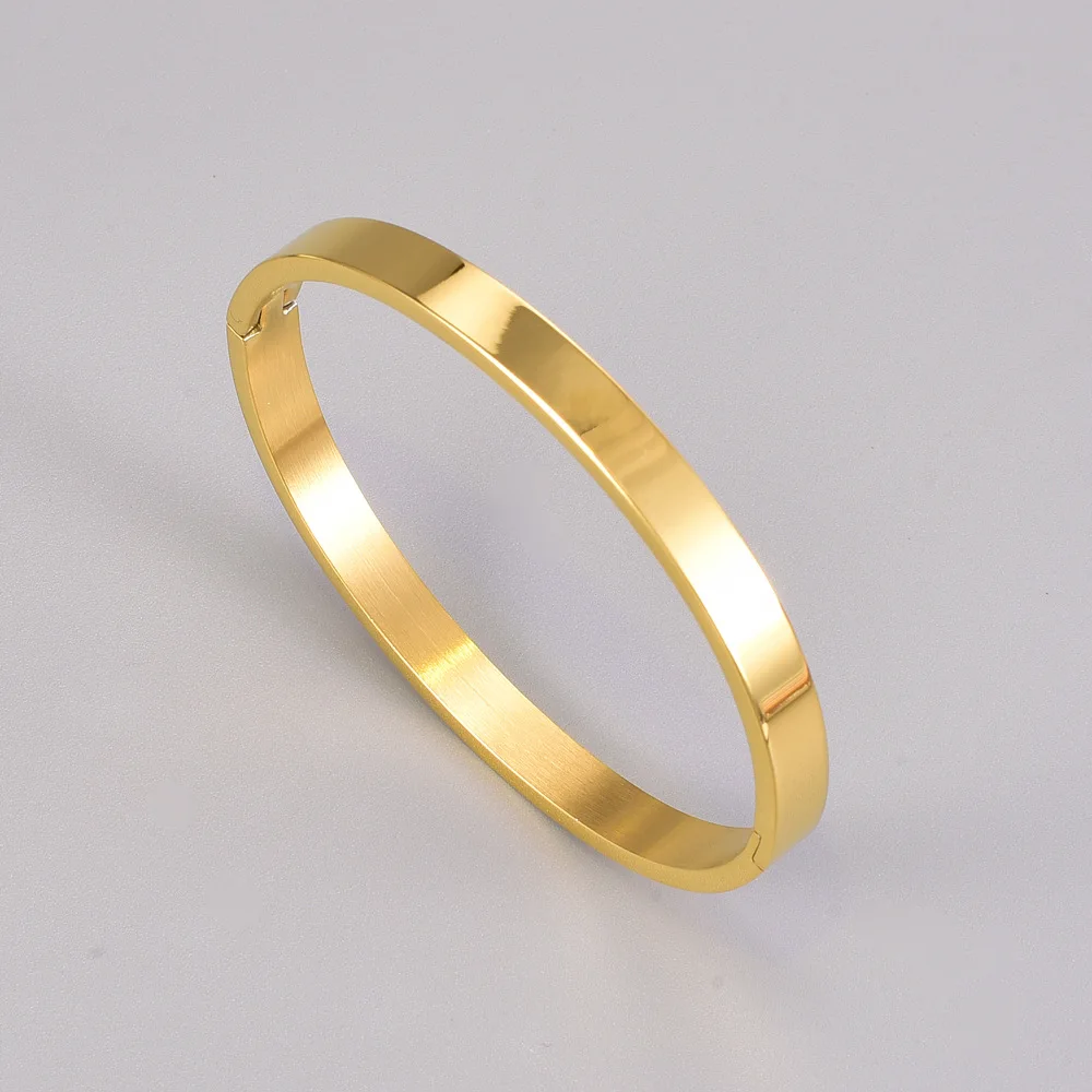 C02 Simples, elegante, luxo leve, versátil feminino sólido geométrico aço inoxidável galvanizado pulseira lisa de ouro 18K