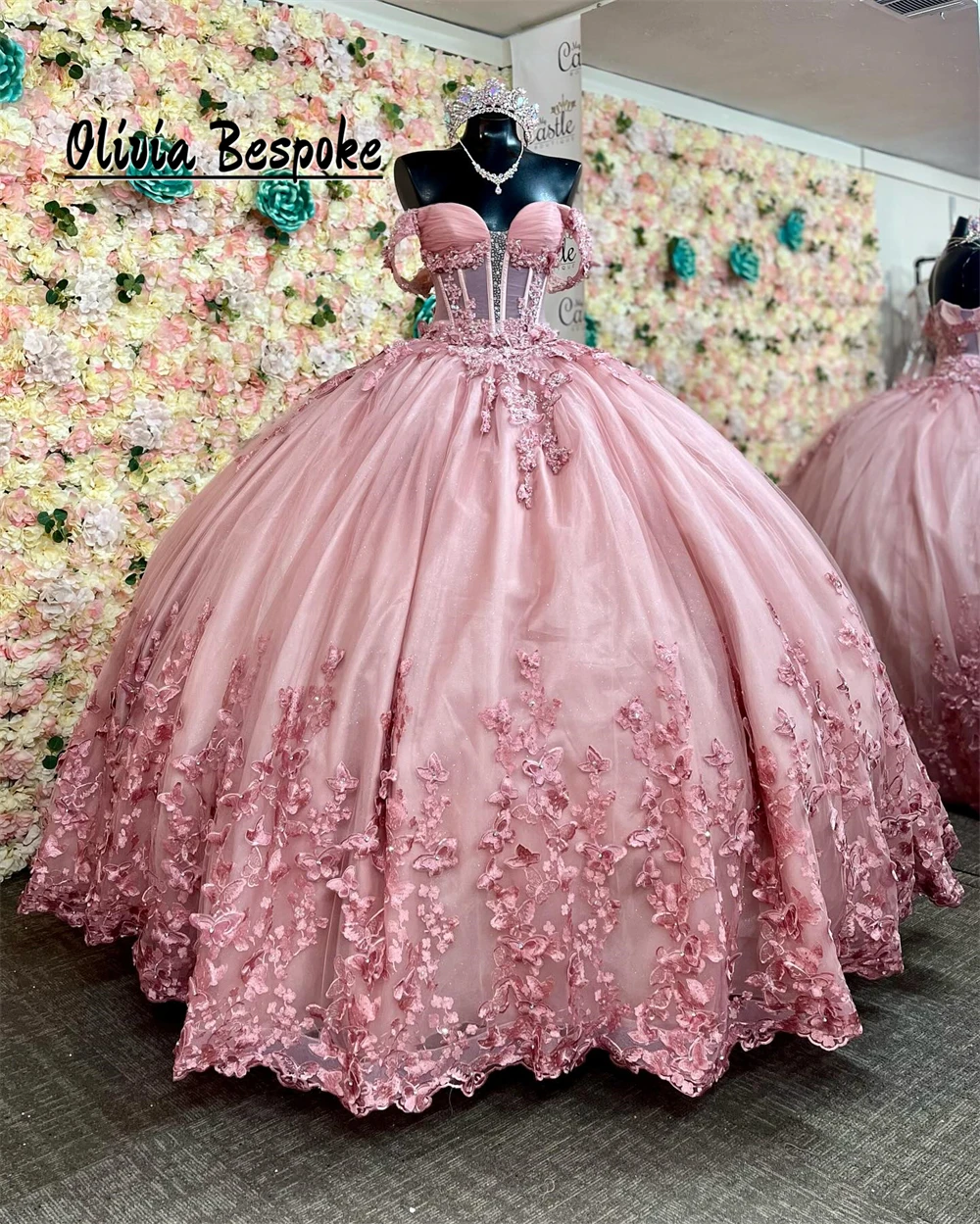 

Absorbing Pink Off The Shoulder Quinceanera Dresses Beaded Lace Appliques Ball Gown Mexican vestidos de 15 años Customized