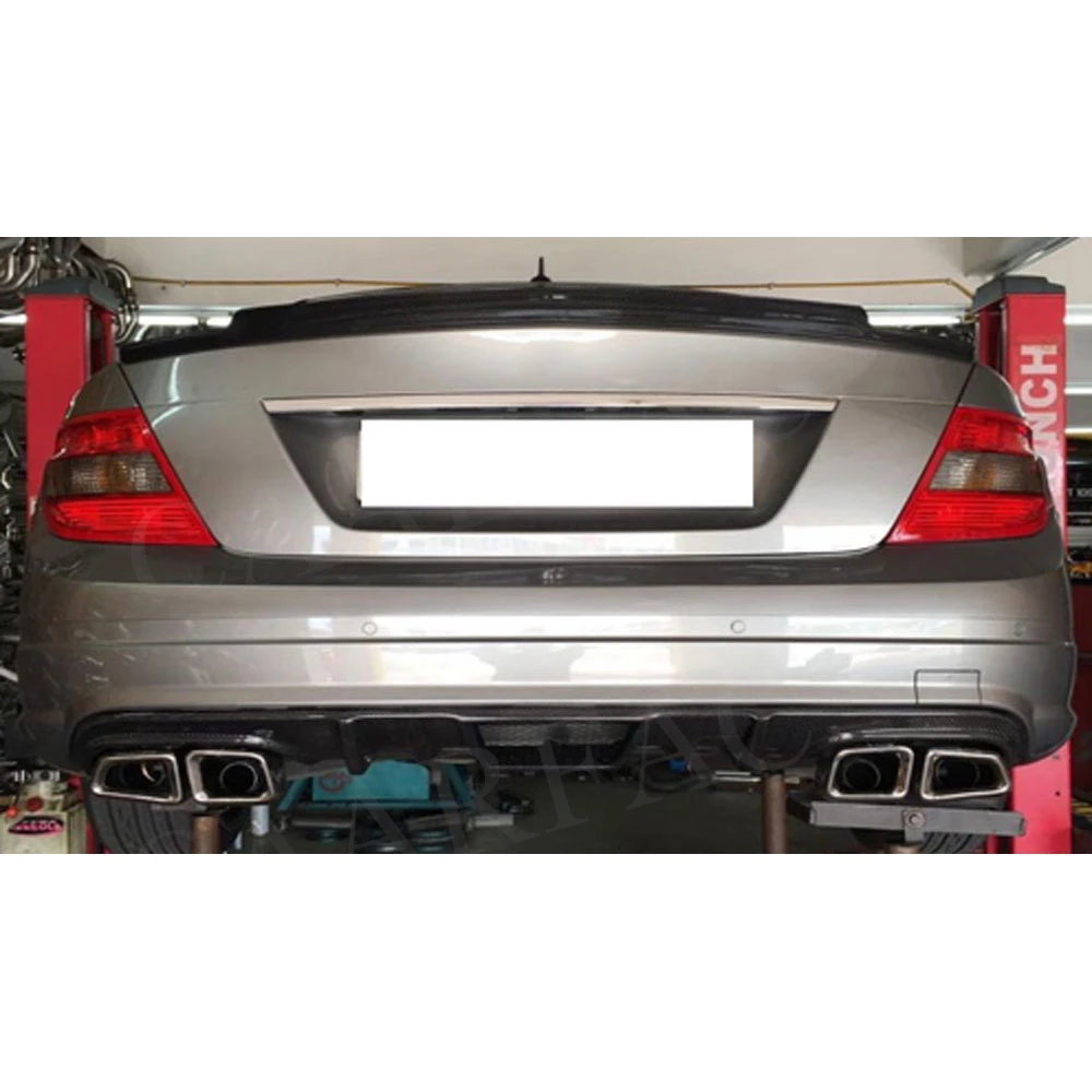 Carbon Fiber Rear Diffuser Lip Spoiler for Mercedes Benz C Class W204 C63 AMG 2008 2009 2010 2011 V Style FRP Car Bumper