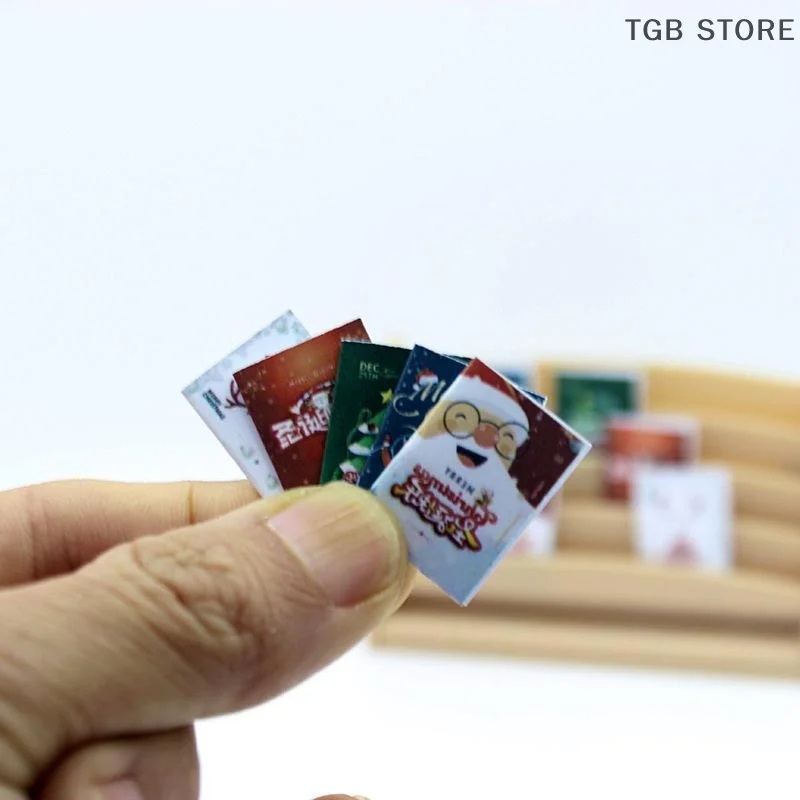 5 個ミニチュアミニクリスマスカードモデル雑誌人形おもちゃキット 1: 12 ドールハウス家具アクセサリー