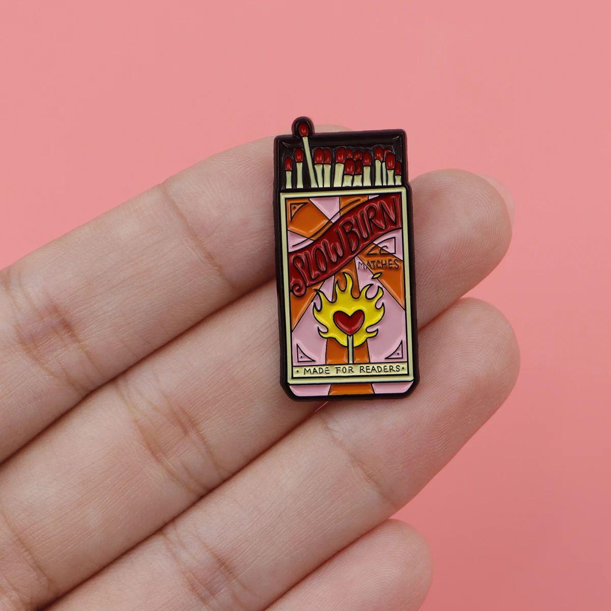 حرق بطيء مباريات المينا دبوس يقتبس بروش الصنوبر التلبيب شارة بدبابيس على ظهره الملابس والاكسسوارات مضحك مجوهرات أصدقاء الهدايا #3