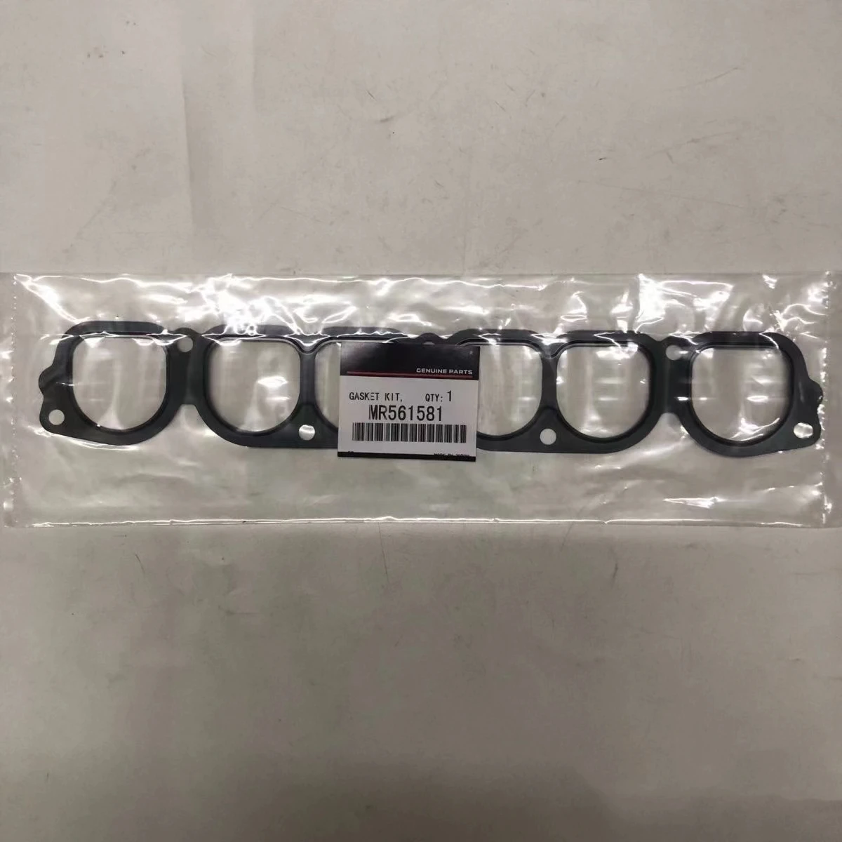 Intake manifold pads Suitable for Mitsubishi Pajero V97 V77 V87 V67 engine 6G75 OE MR561581 MR561582 1540A194 MR561584