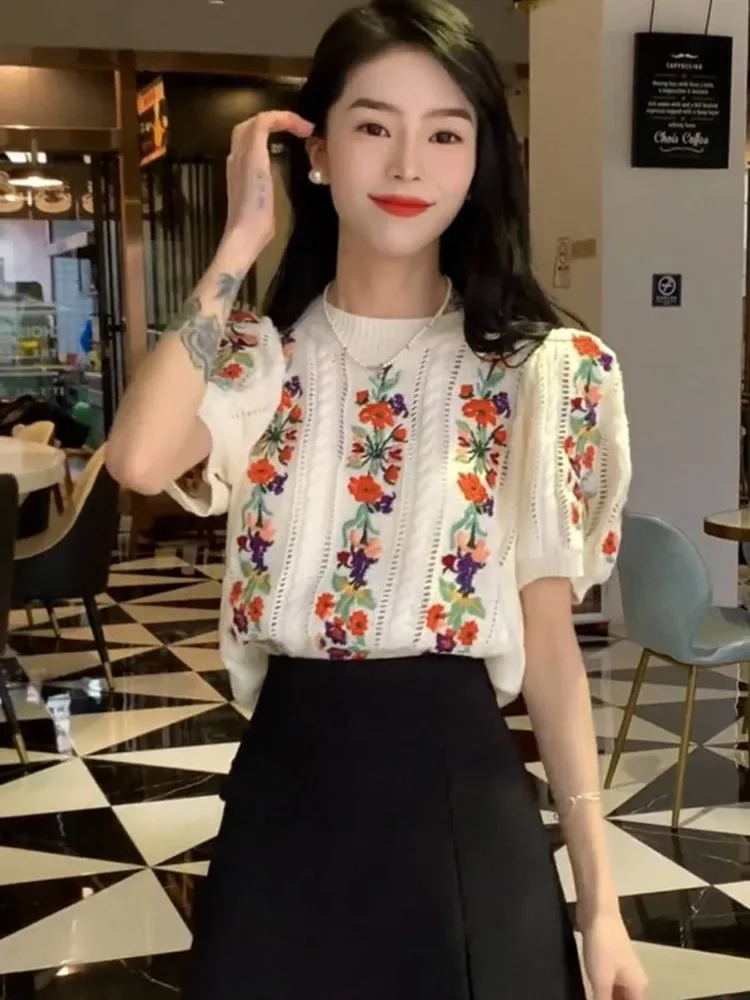 

Summer Chic New All-match Tops Puff Sleeve O-neck Elegant Female Pullover French Niche Hook Flower Embroidery Sweater Women 2025