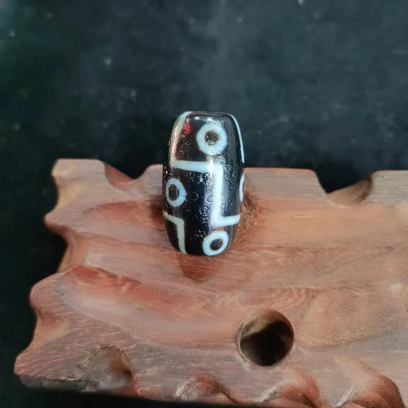 

High Oil Content Tibetan Dzi Beads Wholesale Tibet Nine-Eyed Dzi Bead Agate Chalcedony Tiger Tooth Dzi Bead Live Jade Jewelry fo