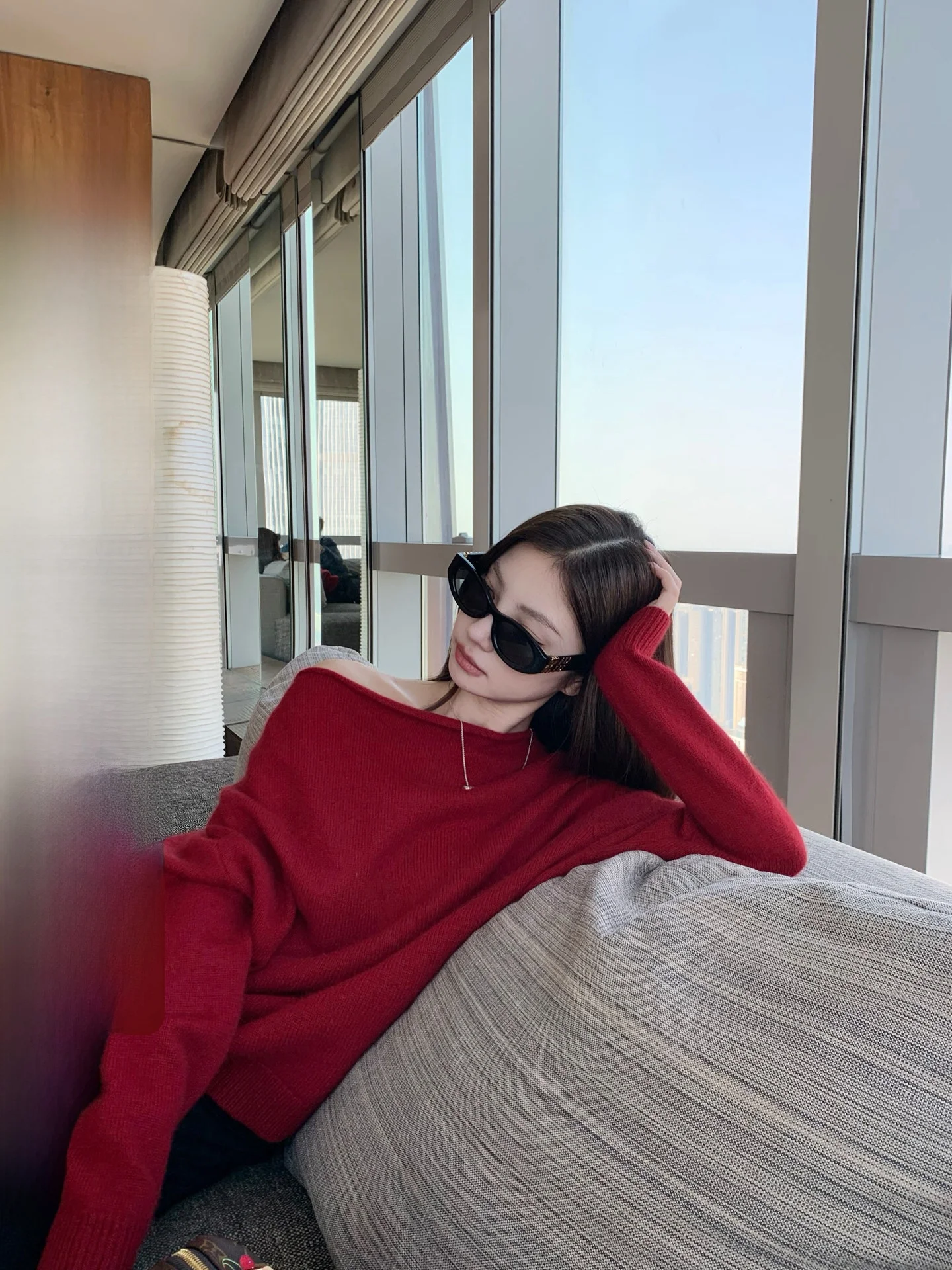 

Женский вязаный свитер Buleng, повседневный, свободного кроя, с длинными рукавами, на одно плечо, с манжетами, из утолщенного кроличьего плюша, весенний