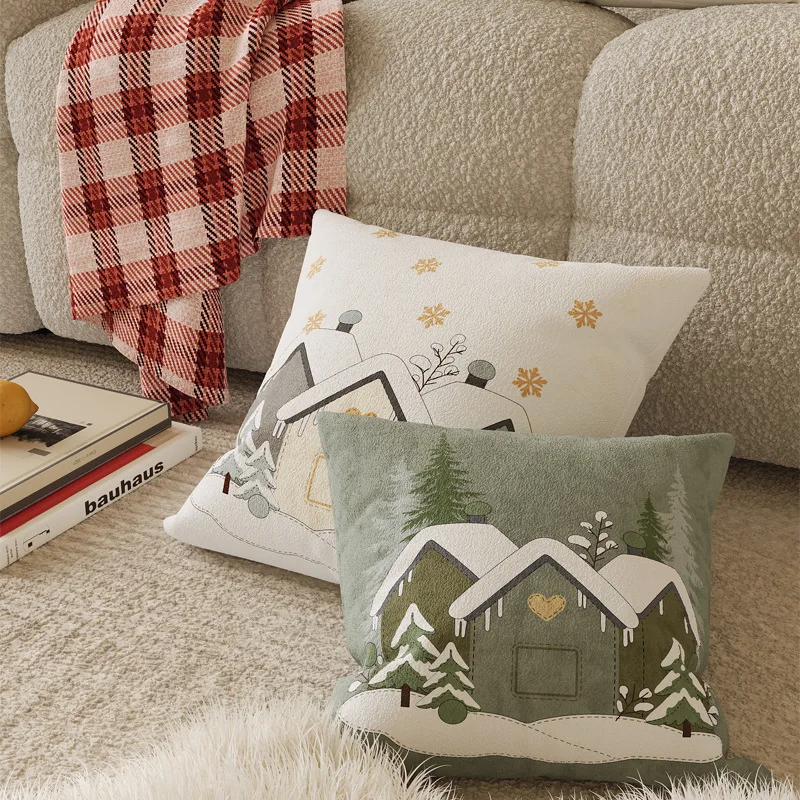2-piece Christmas Snow House Printed Cushion Cover Soft Velvet Feel Pillow Case Holiday Party Decorative Throw Pillow Cover 3
