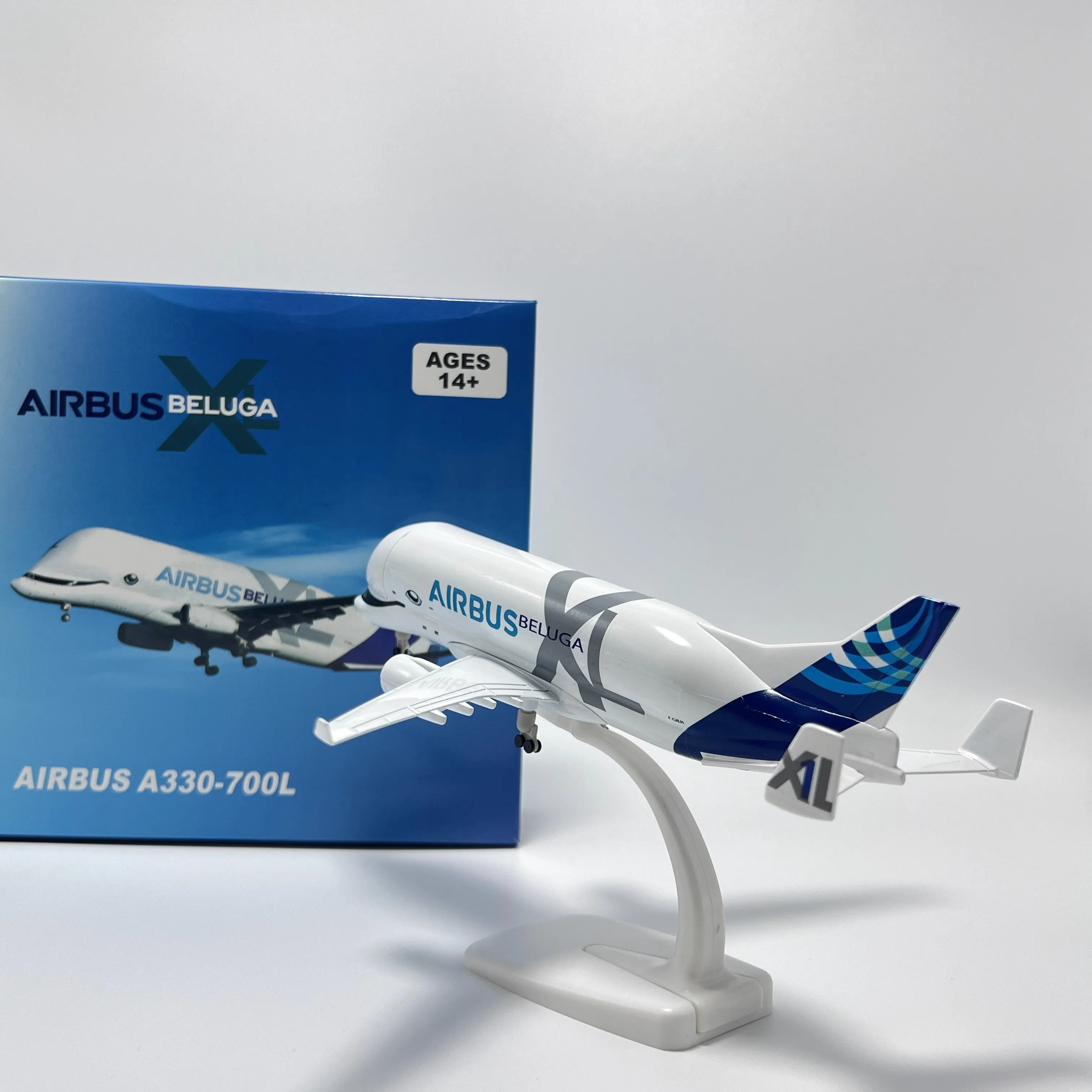 20 سنتيمتر A330-700L بيلوغا طلاء النقل الطائرات محاكاة 1:300 مقياس دييكاست المعادن أطقم منمذجة مع عجلات طائرة الديكور