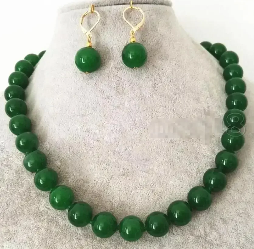 

AAA+ Natural Green Jade Round Gemstone Beads Necklace Earring Set gem