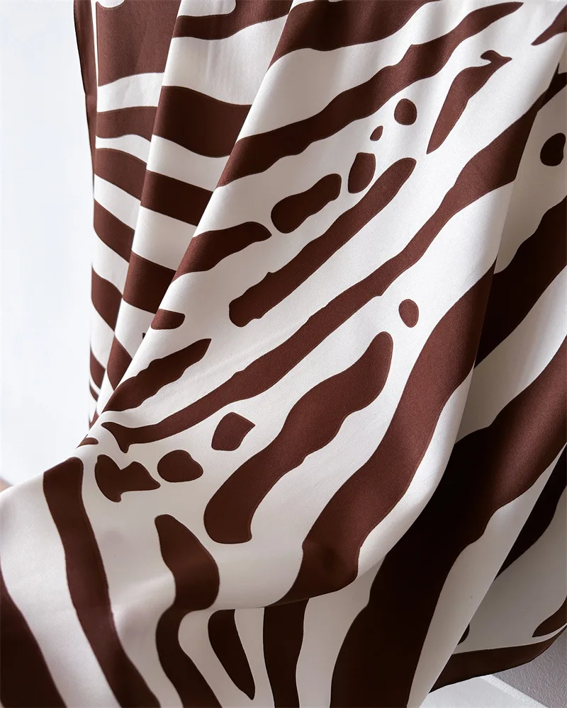 Frauen Spanien Marke Design Schal Mode Leopard Zebra Seide Schals Platz Kleine Taschentuch Neck Snood Tasche Hijab Snood 90*90 cm – Detail 3
