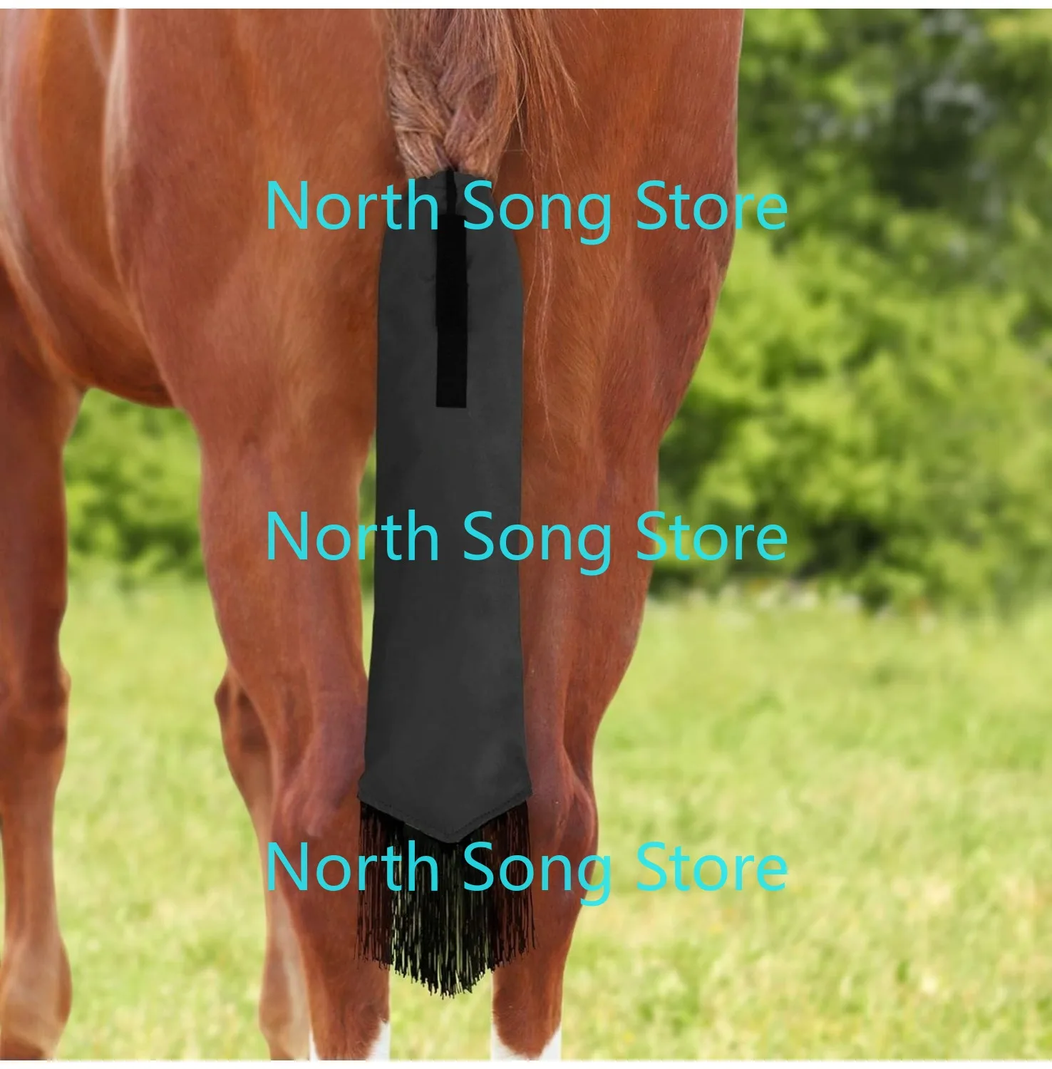 

Smooth Lightweight Adjustable Fastener Nylon Horse Tail Bag with Fringe