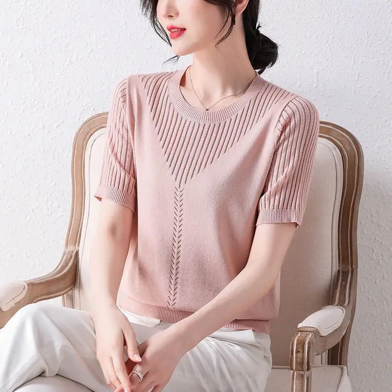 Ice Silk Knitwear Women\'s Short Sleeve T-shirt Mom Summer Top Summer 2023 New Thin Cutout Fashion Cropped Top