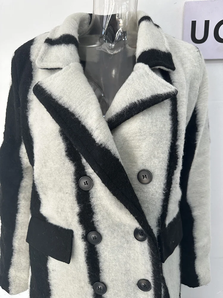 UCXQ Vintage Black White Color Block Striped Thick Warm Woolen Coat Spring Summer Streetwear Y2k Women Outerwear Tide 10AB4686