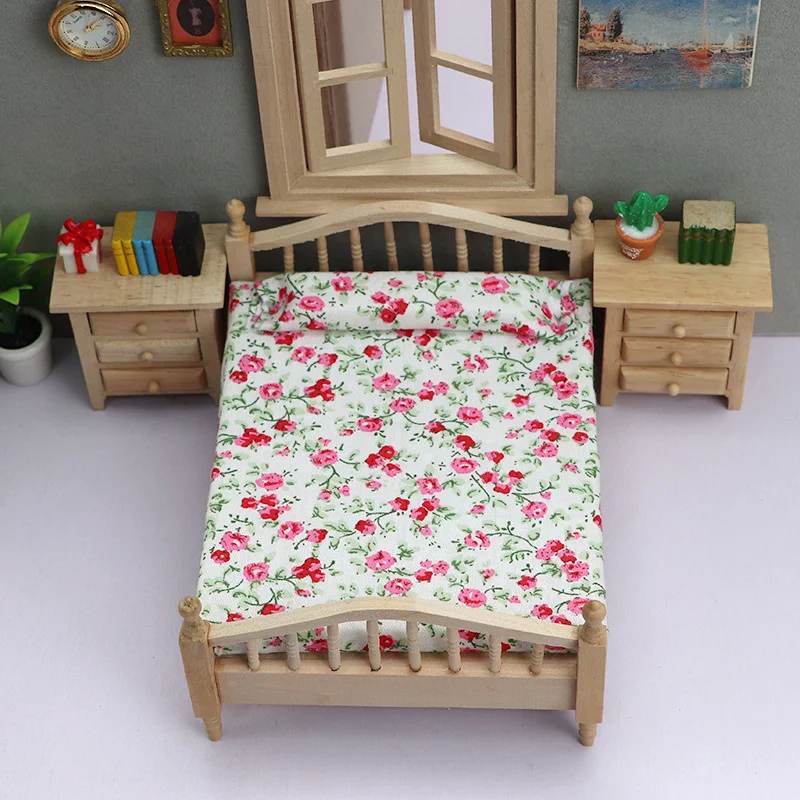 1 pieza DIY decoración 1:12 casa de muñecas miniatura flor rota cama doble juguete Mini muebles modelo escena de dormitorio
