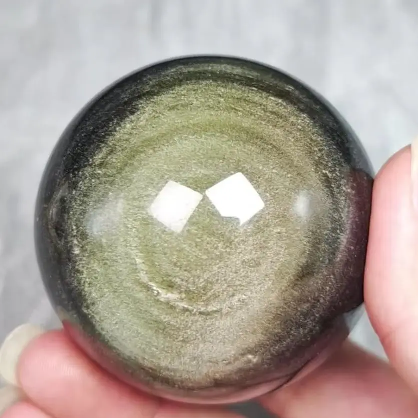 Sphère d'obsidienne œil de chat à reflets dorés naturels, boule de cristal, boule de guérison Reiqi minérale, boule de sorcellerie démagnétisée, sphère de feng shui