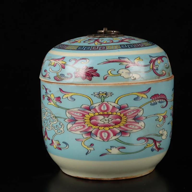 Chinese antique porcelain Famille rose porcelain five tiger pattern flower pattern small jar exquisite desktop decoration