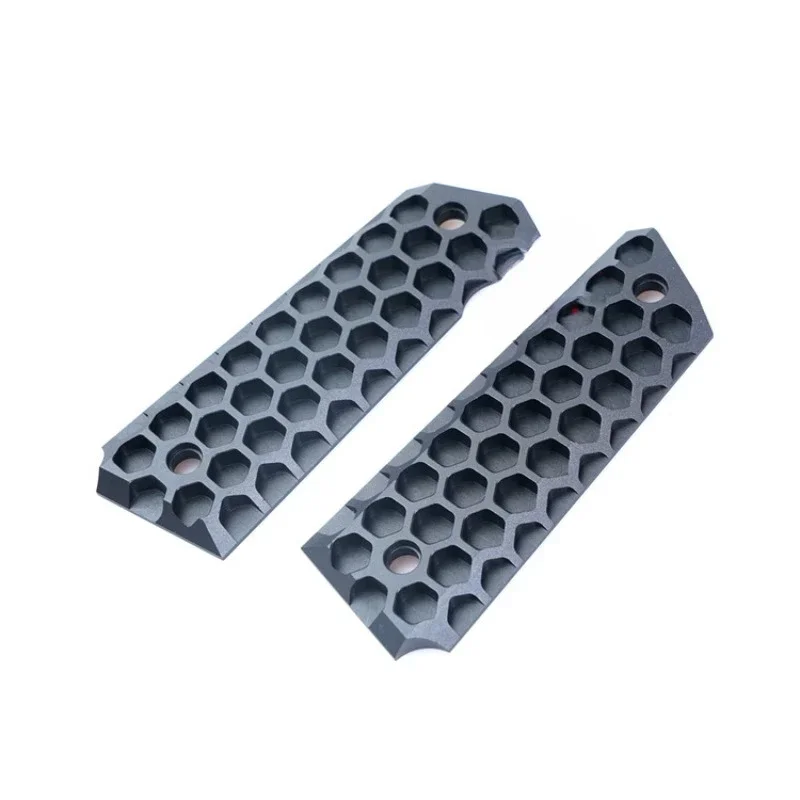 

1911/P4/P6/ZY1 full size aluminum alloy CNC honeycomb Naja grip mounting screw