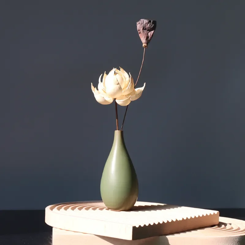 for Jingdezhen Retro Green Ceramic Vase for Dried Flowers New Chinese Zen Home Decoration Ornament Wholesale