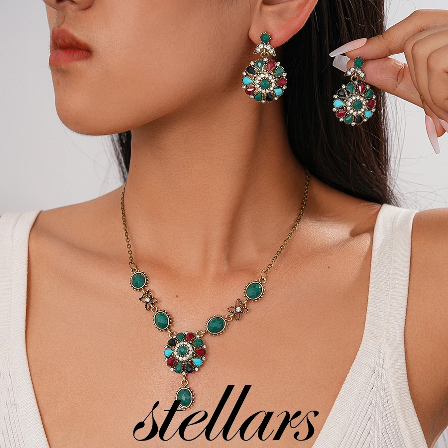 

Green Rhinestone round Flower & Teardrop 2-Piece Earrings with Necklace Set Court-Style Eco-Friendly Jewelry Accessory
