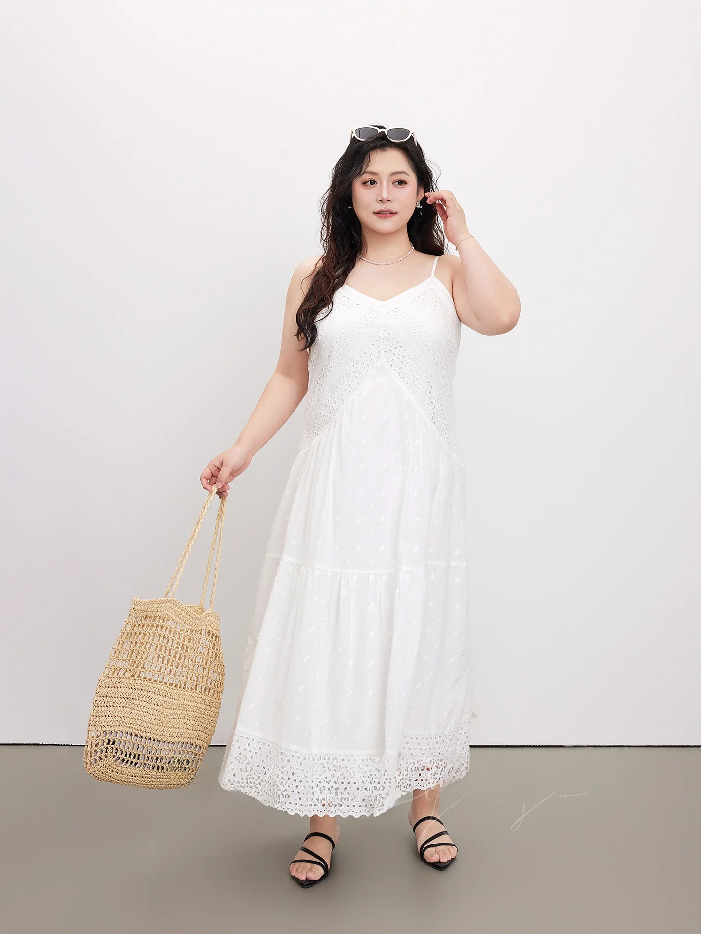 

Белая юбка макси с вырезами и бретелями, больших размеров, весенняя новинка, повседневная, свободного кроя, для женщин, стройнящая, DMRORO