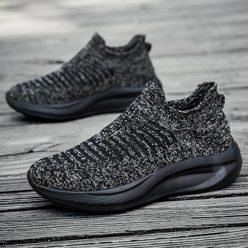 

Мужская спортивная обувь Сверхлегкая сетчатая дышащая удобная мягкая прогулочная обувь для пожилых людей Нескользящая плоская беговая теннисная обувь для мужчин