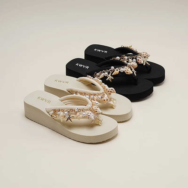 

Adult 4cm Sponge Cake Thick Sole Flip Flops Summer 2026 Women's Versatile Conch Anti-slip Sandals Shiny Diamonds Beach Shoes